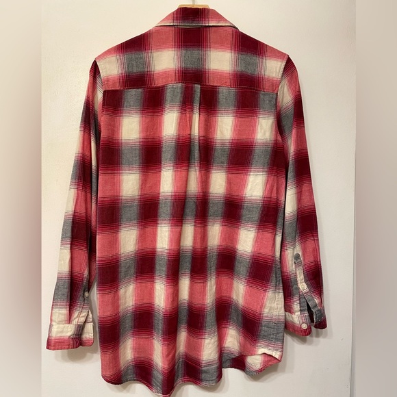 Gap boyfriend fit flannel, red gray plaid, size S - Picture 5 of 8